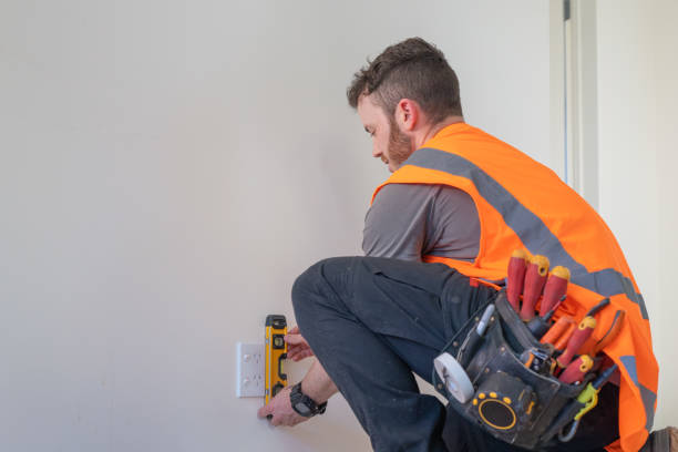 Best Electrical Outlet Repair  in Southgate, MI